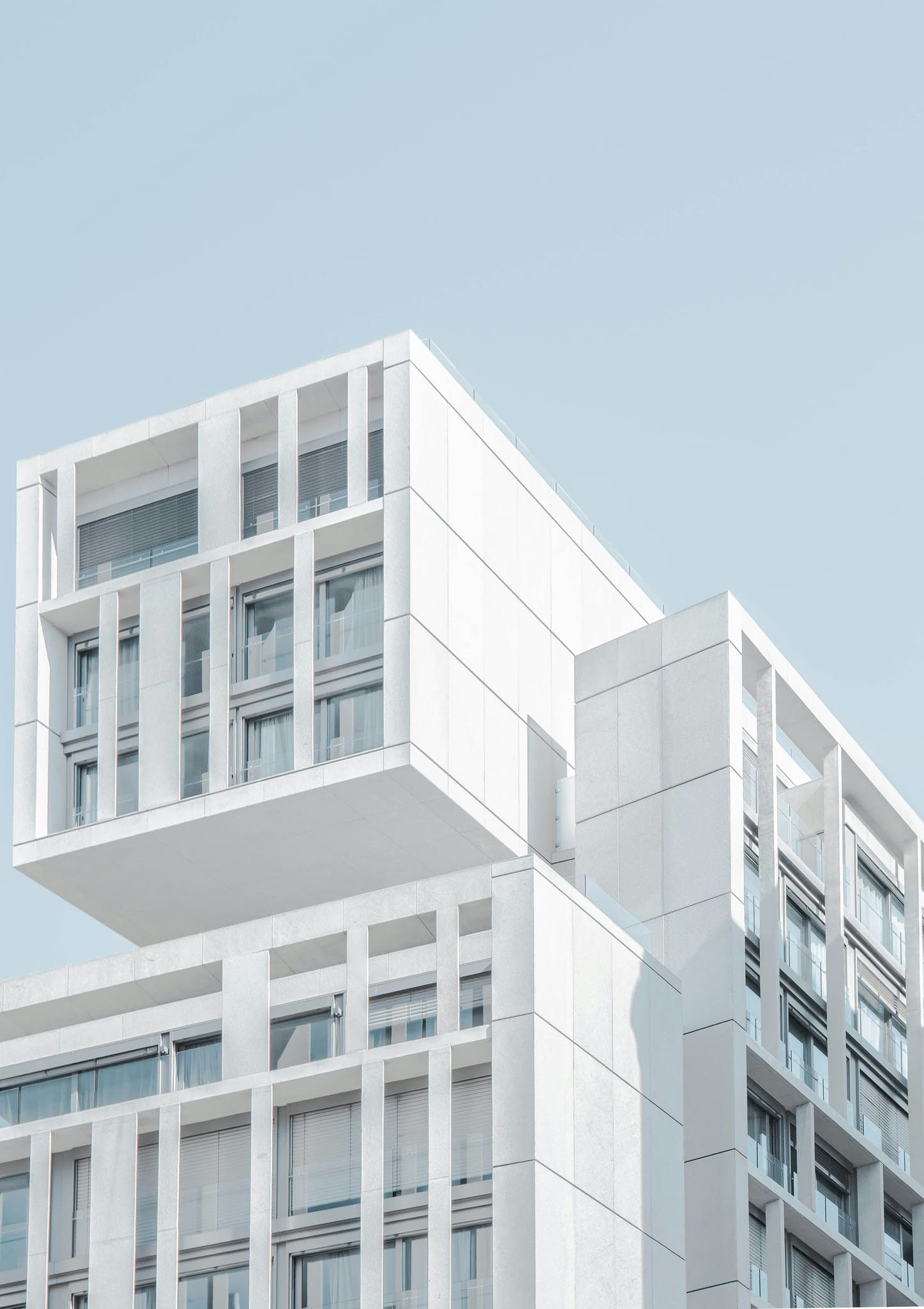 Architecture & Immobilier réalisé en studio professionnel par Greg Studio Photo à Neuilly-sur-Marne, Seine-Saint-Denis, Paris, Île-de-France, Gagny, Villemomble, Noisy-le-Grand. Prise de vue d'art haut de gamme capturant la complicité et l'authenticité de l'instant.